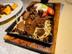 -穹六人间 people 6(岳阳路店)