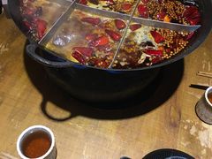 红汤锅-白乐天毛肚火锅馆(南滨路店)