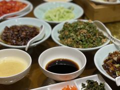 -湖畔鲁菜·二十年老字号餐厅(大明湖店)