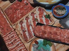 -爱伲PLUS·牛肉海鲜自助火锅(融创店)