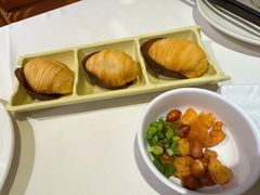 榴莲千丝酥-稻香酒家·34年老字号·港式粤菜(汉街店)