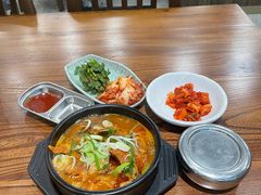 排骨汤饭-旺清进洞米肠汤