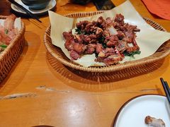 -老滇山寨•云南特色菜•地方菜•民族风情歌舞表演(金碧店)