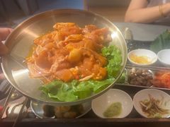 -围炉肉舍丹东海鲜烤肉·烤活鳗(步行街店)
