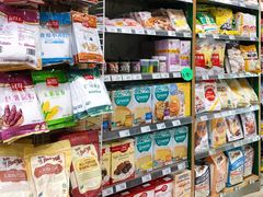 -绿叶子超市(公园大道店)