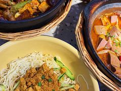 -鹤江桥·红油牛肉粉(SKP店)