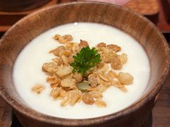 -银米·云南传统过桥米线(双廊黑金冠店)