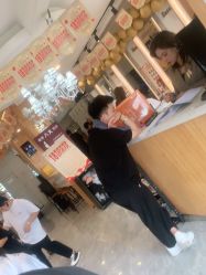 -一東造型烫发染发