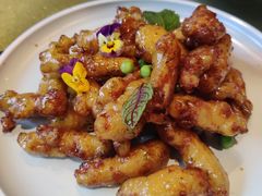 -山楂树融合菜餐厅
