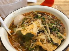-丽丽三鲜螺蛳粉(田林路店)