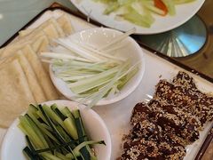 -天外天美食广场(哈尔滨路店)