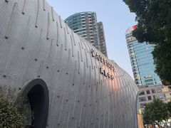 -上海尚嘉中心