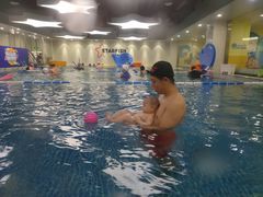 -蓝旗亲子游泳(范湖万达广场店)