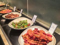 -大中华希尔顿酒店-念自助餐·嗨啤·小龙虾