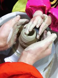 -泥娃娃DIY陶吧(易生活购物公园店)