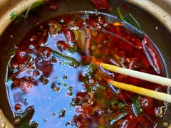 -有红鸡毛店·砂锅菜(抚琴夜市店)