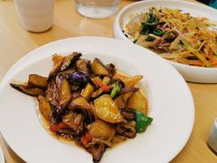 -关东小磨东北菜(上海长风大悦城店)