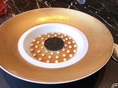 鱼子酱龙虾冻-L'ATELIER de Joel Robuchon(外滩18号店)