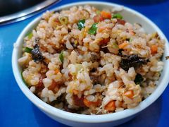 -马路边边串串香形象店(磐石路店)