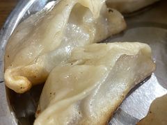 -黄阿姨锅贴大王(万航渡路店)