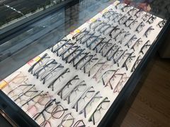 -优视觉视光中心•青少年近视防控(新世界中心写字楼店)