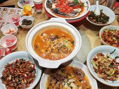 -湘阁里辣(南岭购物广场店)