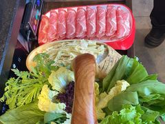 -醉董牛川派鲜肉自选火锅(烟台店)