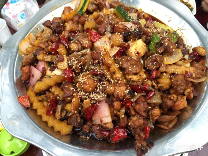 山之味干锅汤煲干锅肥肠鸡图片 - 第1张