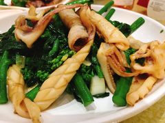土油炒芥兰-联邦酒楼