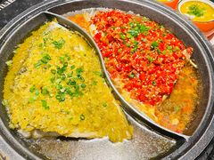 -阿瓦山寨·湘菜现炒·剁椒鱼头王(咸阳总店)