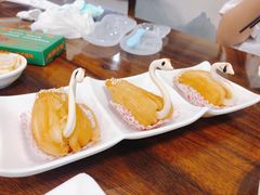 天鹅榴莲酥-北部湾鼎盛茶楼(银滩店)