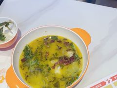 -小六鱼你.下饭酸菜鱼(益田假日广场店)