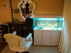 9946f98f78eea16-构想时尚发型会所