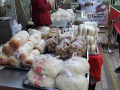 面包甜点陈列柜-玉华台饭庄(裕中西里小区店)