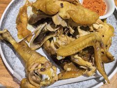 -头上红煨盐鸡·非遗院子餐厅