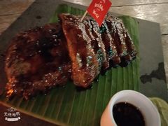 BBQ猪肋排-Naughty Nuri’s Phuket