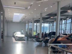-杭州中升之星奔驰4S店(滨江店)