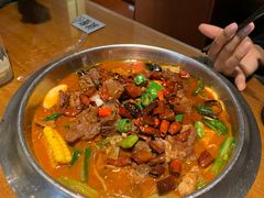 香辣牛筋头巴脑锅-95号酱骨·一块豆腐(展春园西路店)