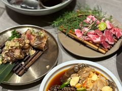 -草家酱蟹炭火烤肉店(珲春南路一店)
