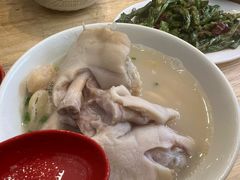 -雷祖芳老妈蹄花店