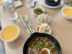 -闫家驴肉老店(华电一校店)