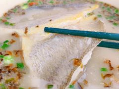 雪菜小黄鱼面-顶特勒·黄鱼馆·特色菜(上海大世界店)