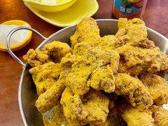 -BHC炸鸡(明洞总店)