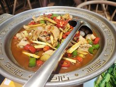 仔姜跳跳牛蛙-龚兴城鱼羊吉·家传湖北菜(苗栗路总店)