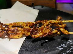 -何师烧烤·香辣蟹·川菜·30年老品牌(太古里旗舰店)