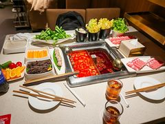 -海底捞火锅鲜切牛肉主题店(长寿路店)