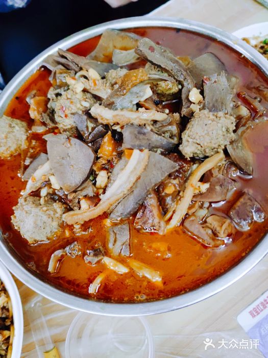 双宝红油牛系列牛丸火锅图片