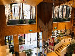 大堂-新华里咖啡书吧(新华书店小寨店)