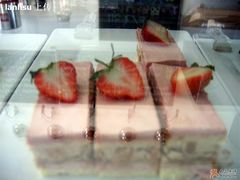 草莓蛋糕-榖屋house of flour(张江首店)
