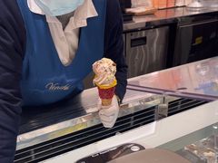 -VENCHI 闻绮(上海佛罗伦萨小镇店)